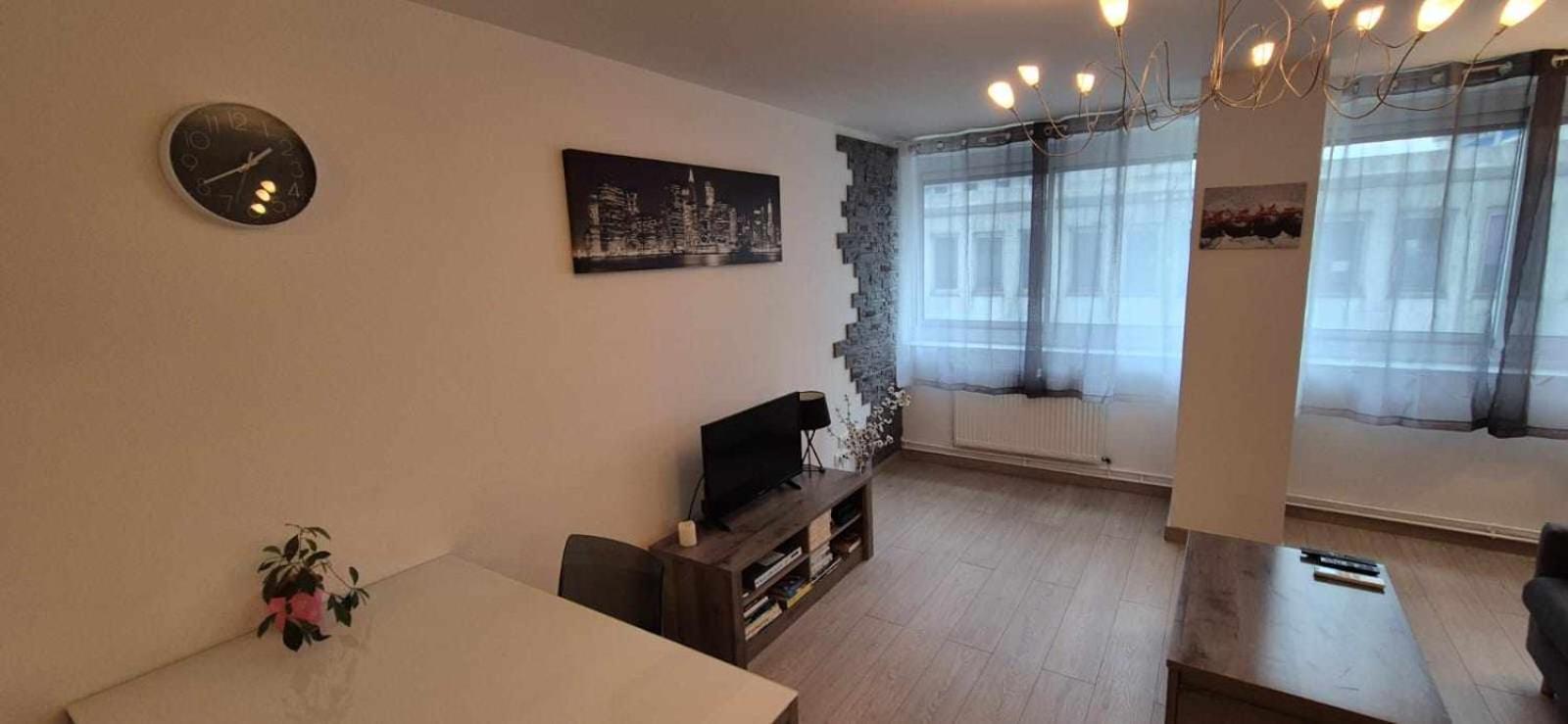 Nouveau !! Appartement Confortable Totalement Renove Avec Parking Gratuit - Hypercentre De Nancy Bagian luar foto