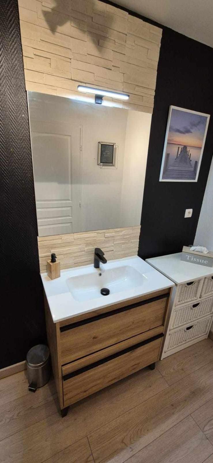 Nouveau !! Appartement Confortable Totalement Renove Avec Parking Gratuit - Hypercentre De Nancy Bagian luar foto