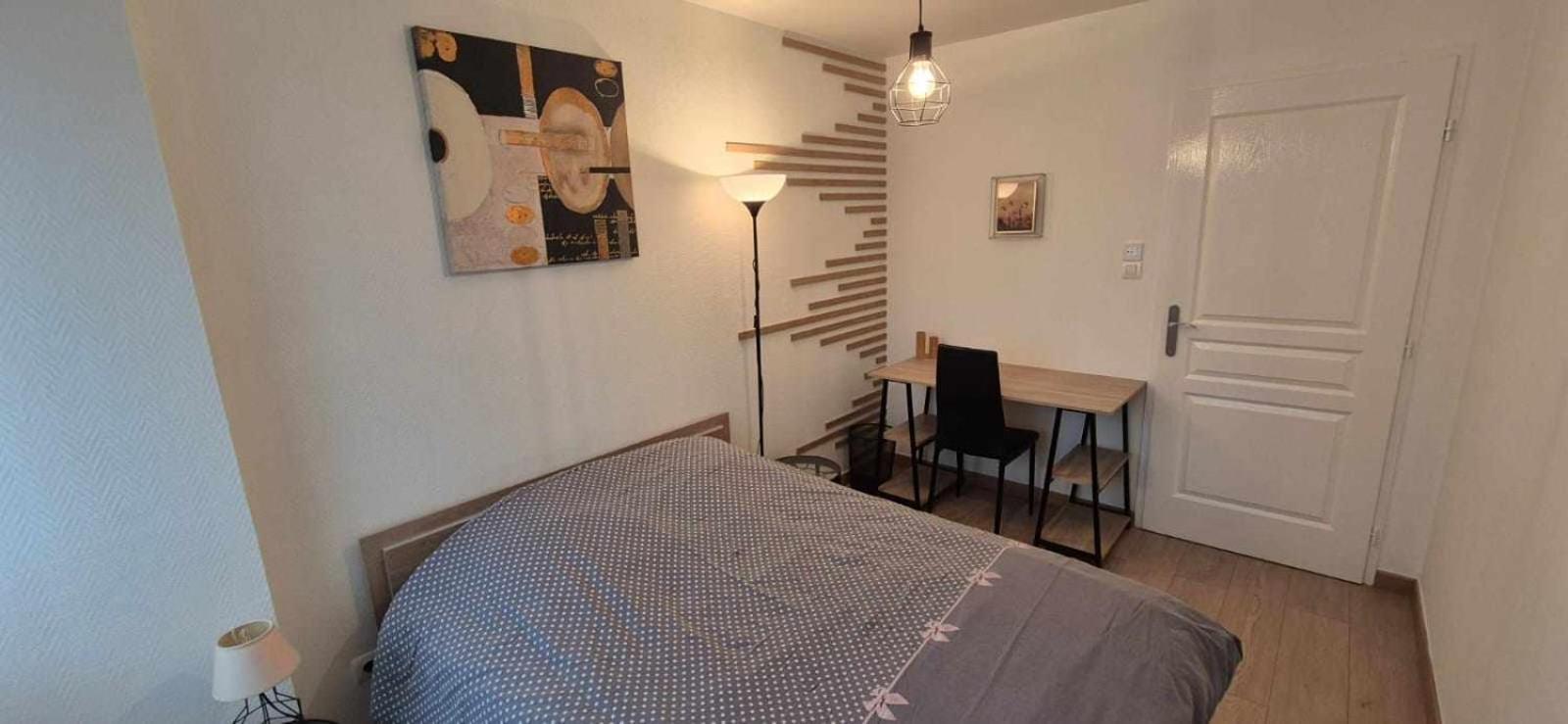 Nouveau !! Appartement Confortable Totalement Renove Avec Parking Gratuit - Hypercentre De Nancy Bagian luar foto